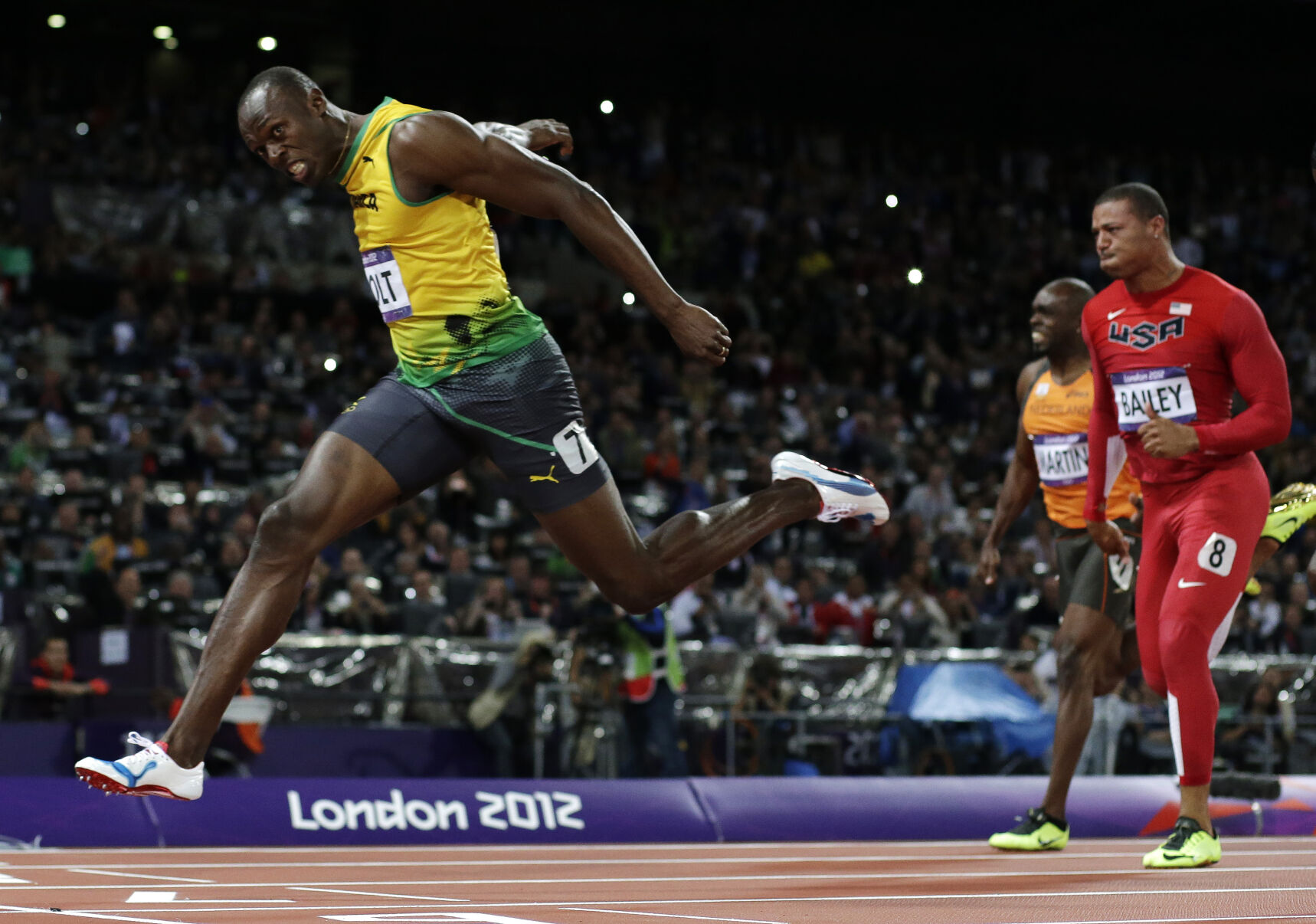2012: Jamaica's Usain Bolt wins second straight 100-meter Olympic gold